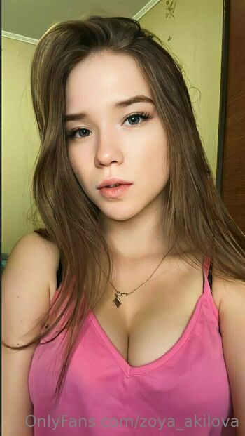 zoya_akilova
